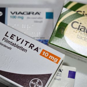 犀利士、威而鋼、樂威壯副作用比較：哪個更溫和更安全？