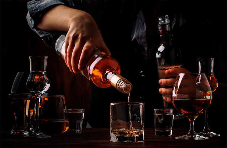 服藥前後應避免的食物與飲品 ❌ 服藥前後應避免的食物與飲品 ❌